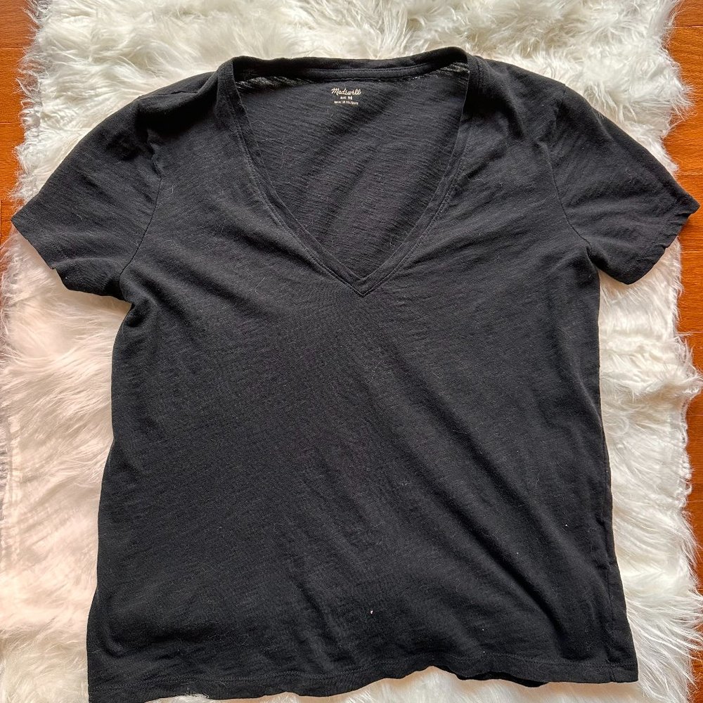 Madewell Whisper Cotton V-Neck Tee in Black